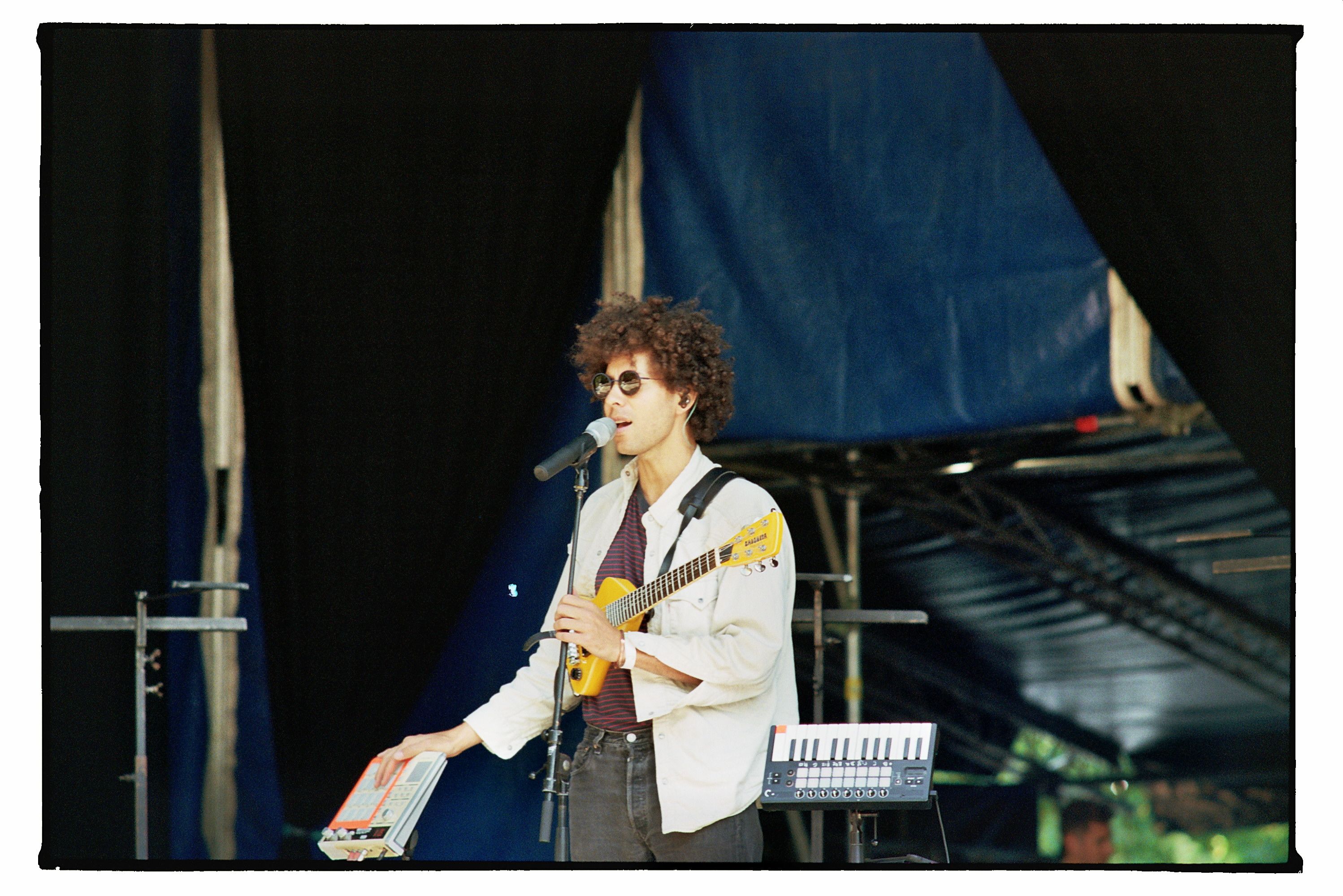 Témé Tan on stage @ Cactus Festival with Kinto 4265